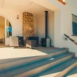 Villa Ladera By Abahana Villas